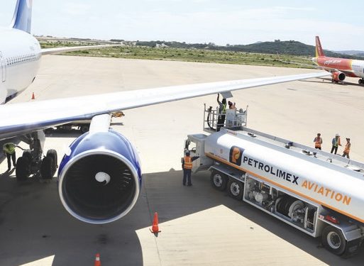 Các hãng hàng không đang phải “gồng mình” vượt qua khó khăn