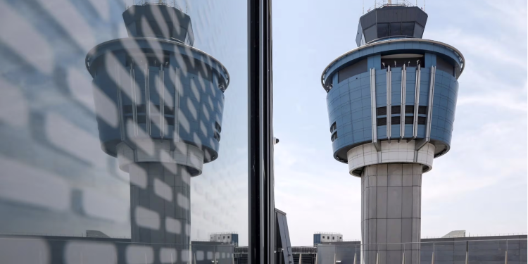 Aviation News No.218: Thiếu hụt nhân sự, cơ sở hạ tầng lạc hậu đe dọa an toàn hàng không Hoa Kỳ