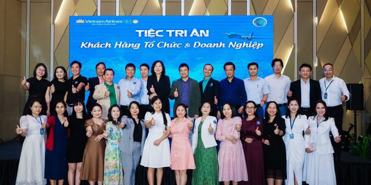 CNVN – Đêm tiệc tri ân khách hàng Corporate account tại Đà Nẵng