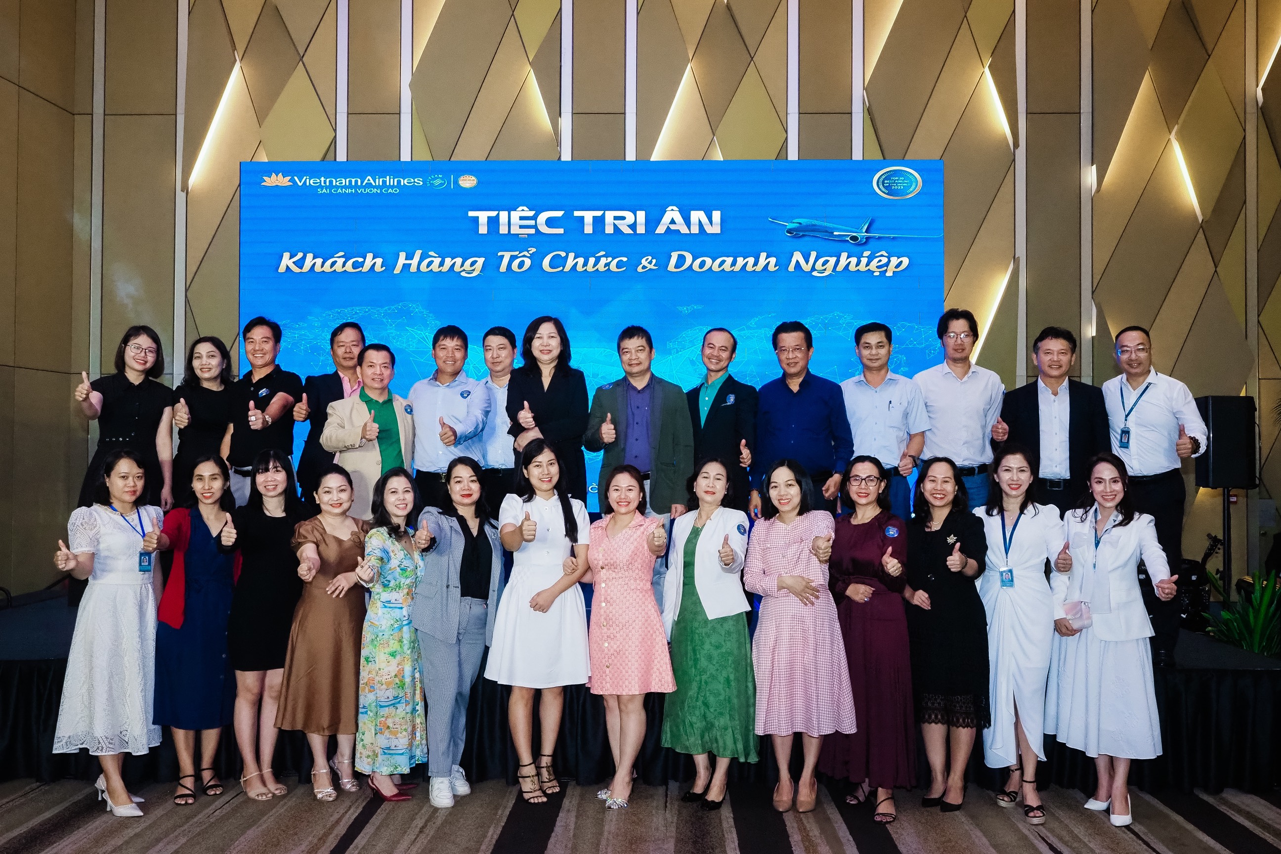 CNVN – Đêm tiệc tri ân khách hàng Corporate account tại Đà Nẵng