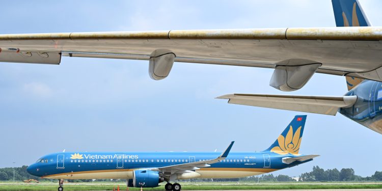 Aviation News No.235: Tăng chuyến bay tại Tân Sơn Nhất và Nội Bài