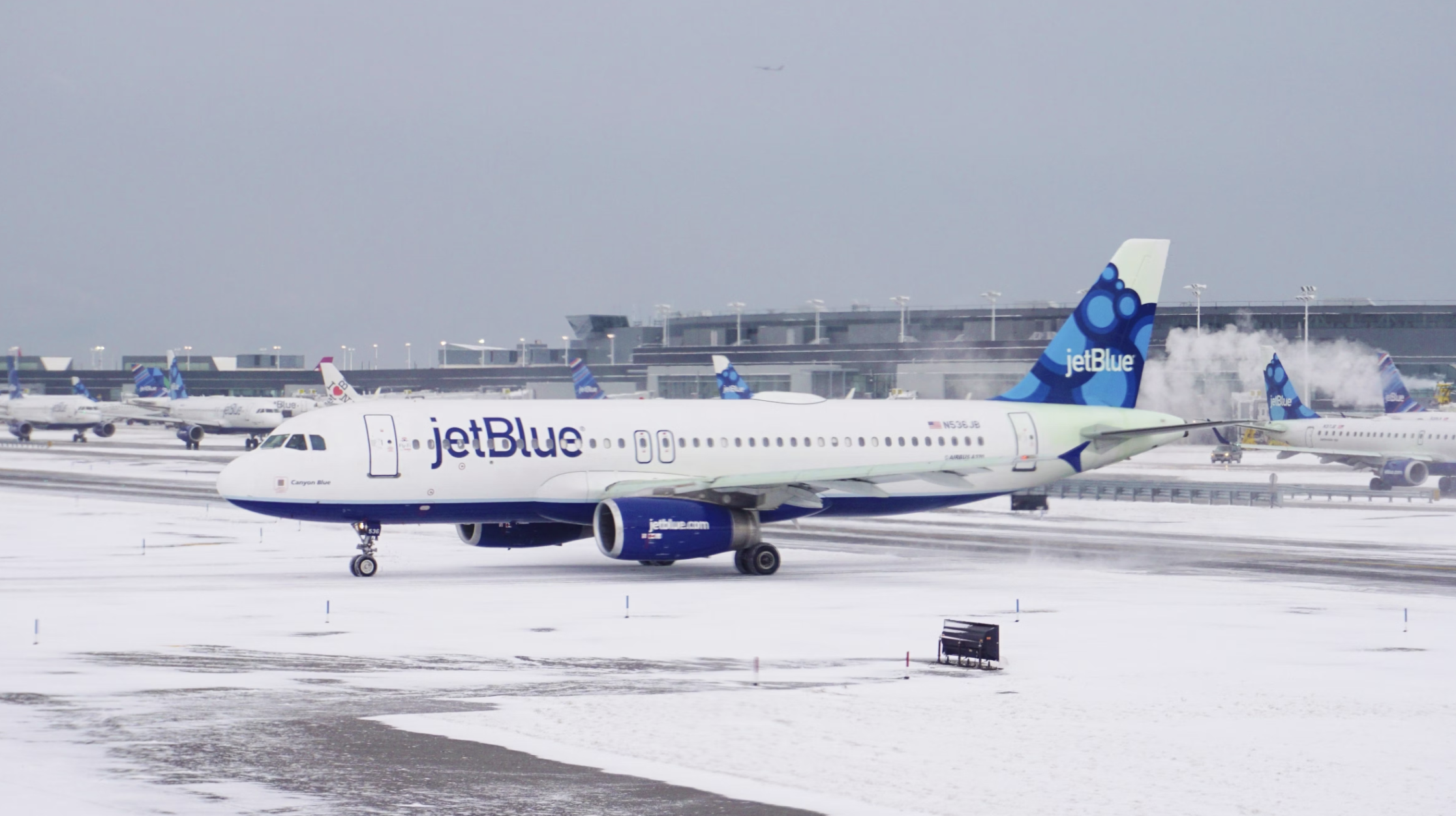 Aviation News No.236: JetBlue có thể tiết kiệm 4 triệu đô la mỗi năm thông qua dự báo thời tiết AI