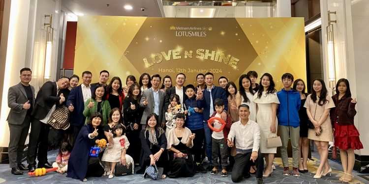 Đón chào năm mới với quyết tâm cao và hành động mạnh mẽ