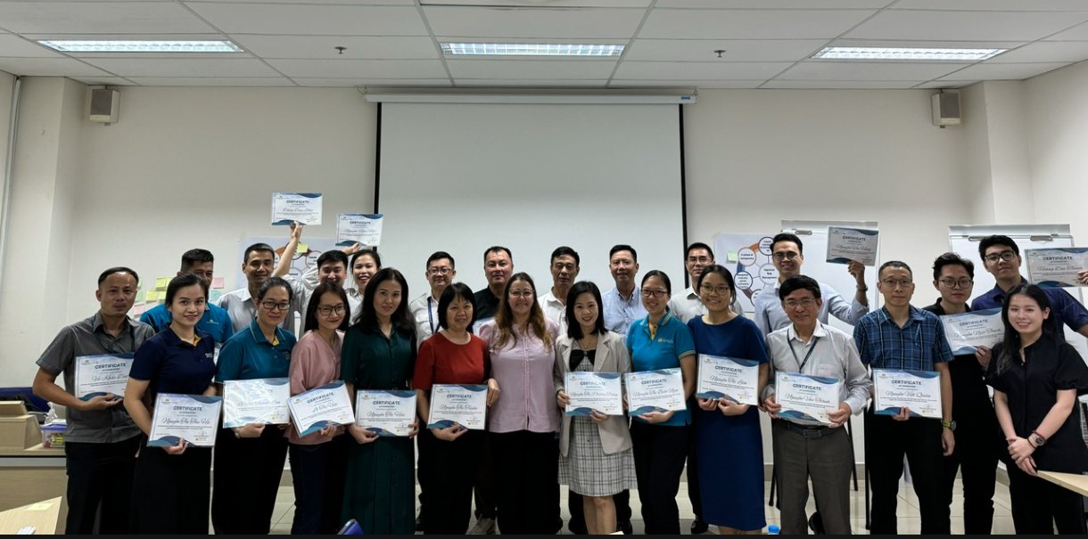 Cân đối chính sách giữa an toàn và chất lượng dịch vụ