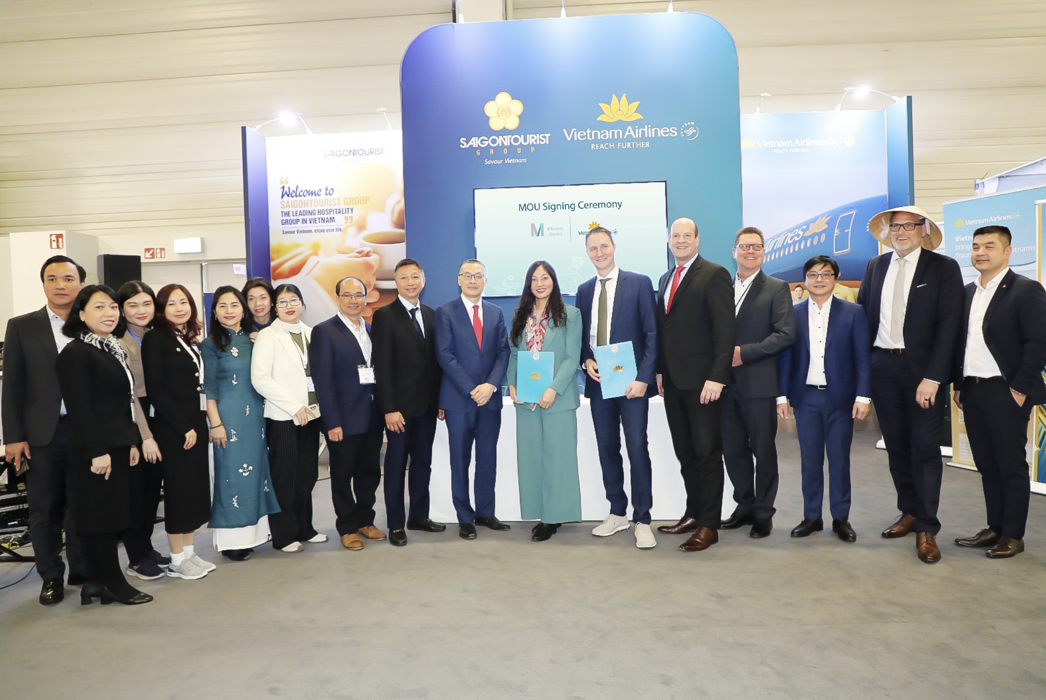 Vietnam Airlines ký kết hợp tác với Munich tại Hội chợ du lịch quốc tế 2024