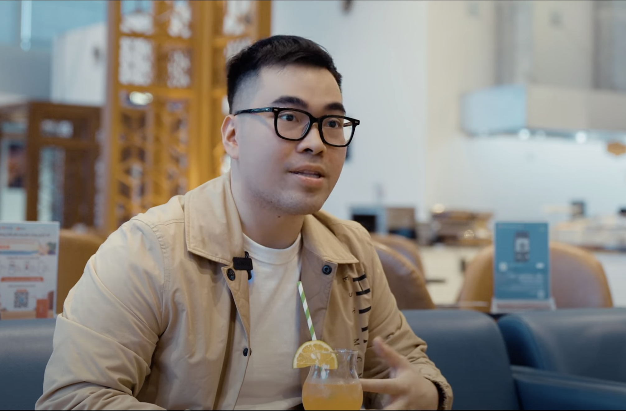 “HAPPY HOUR” – Giờ trải nghiệm thú vị tại Phòng khách Bông sen