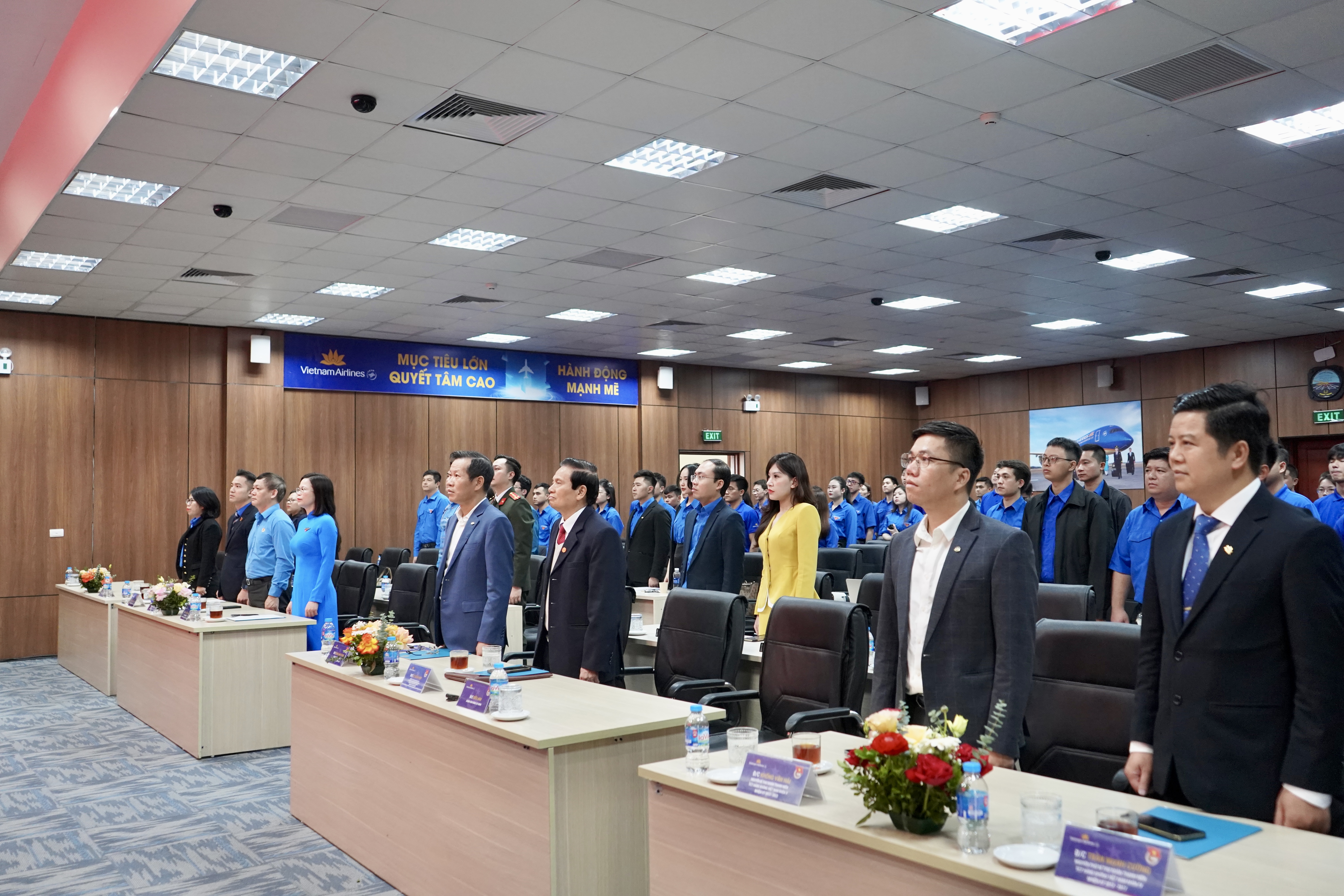 Các đại biểu tham dự buổi Lễ mít tinh. (Ảnh: Thu Hà)