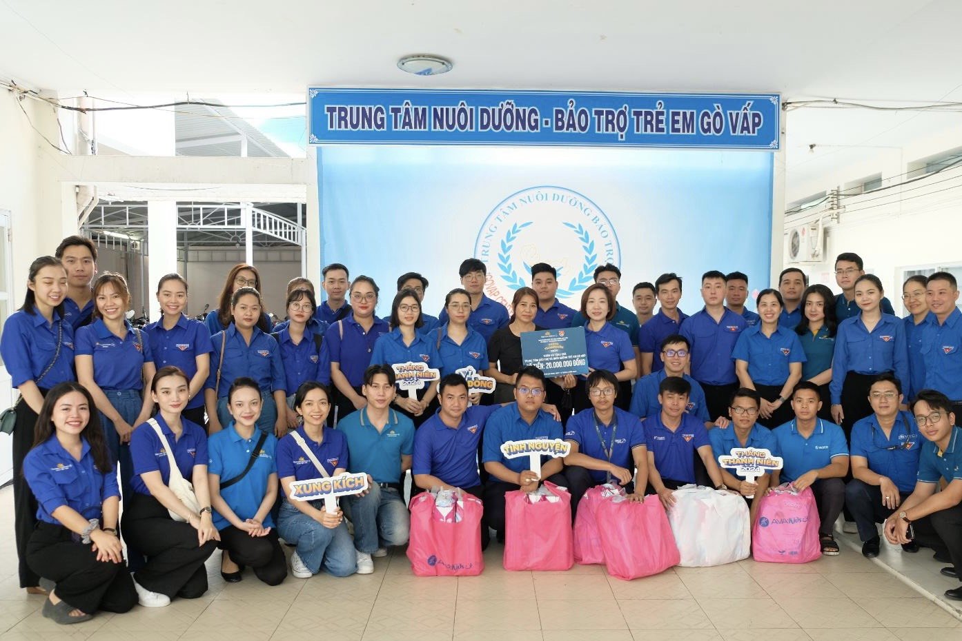 [26/3] Tháng Ba và câu chuyện ấm áp tình thương