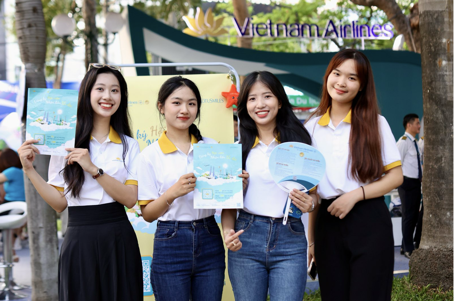 Lotusmiles thu hút khách tham quan đăng ký Hội viên tại Ngày hội Du lịch TP.HCM