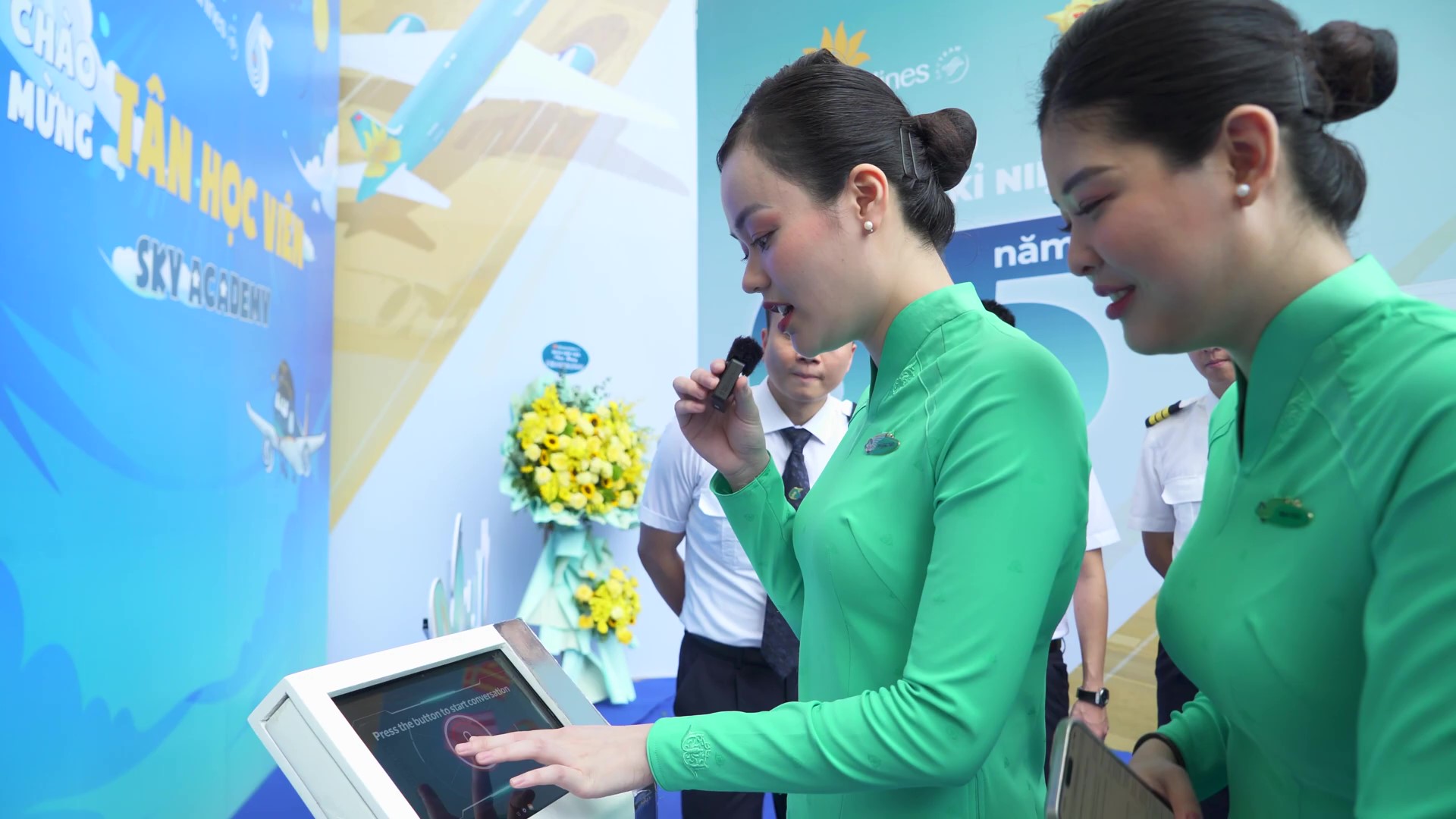 [Trải nghiệm] Chatbox AI Holobox giải đáp mọi câu hỏi của khách hàng