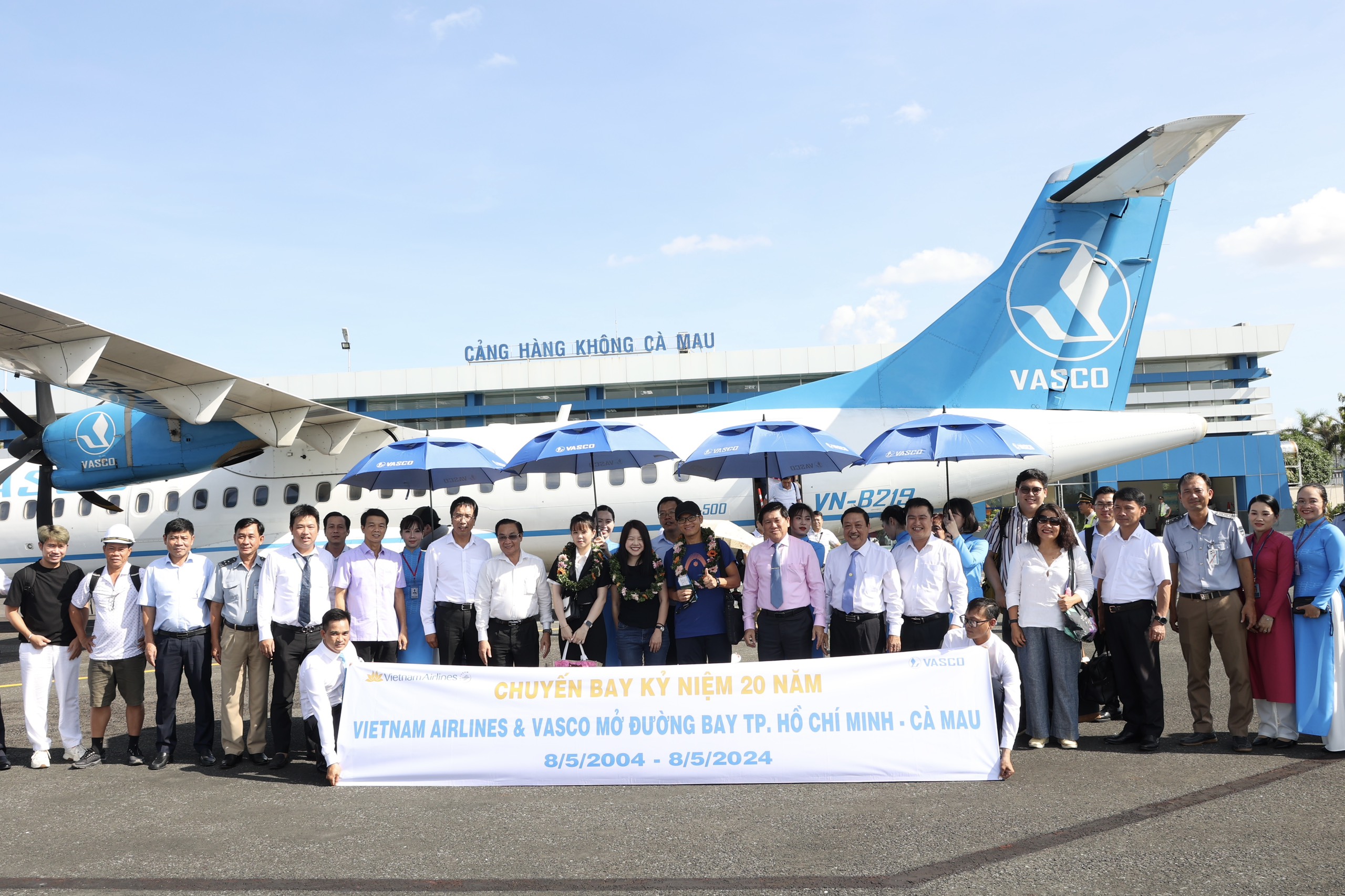 Kỷ niệm 20 năm mở đường bay giữa TP.HCM và Cà Mau