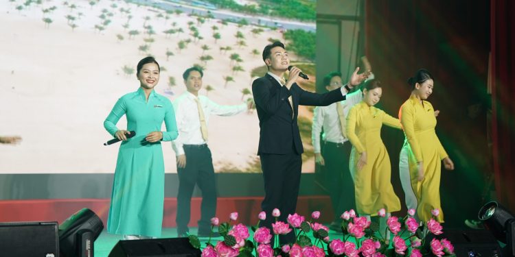 Chung kết “chị đẹp rẽ mây – anh trai đạp gió”: Bùng nổ – Chuyên nghiệp – Công phu