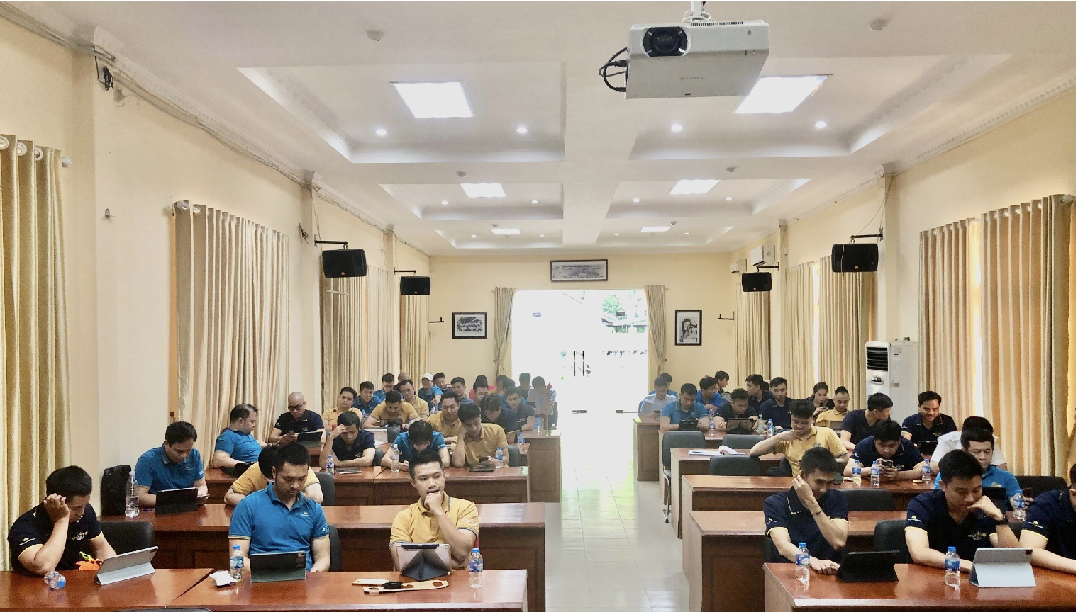 Áp dụng AI thúc đẩy VHAT trong quản lý đối với đội ngũ người lái