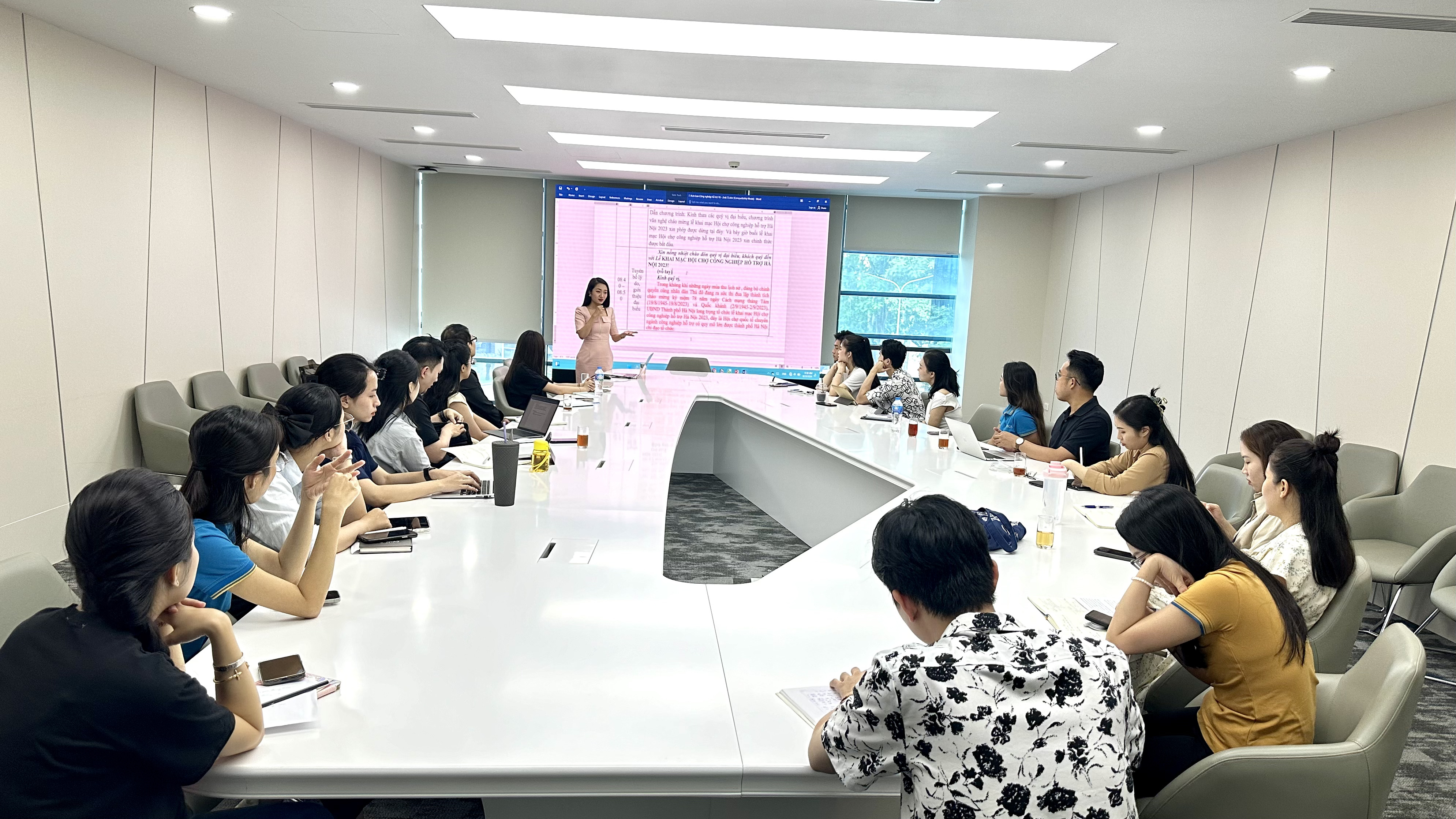 Đào tạo dẫn chương trình: Chìa khoá nâng cao kỹ năng mềm cho CBNV