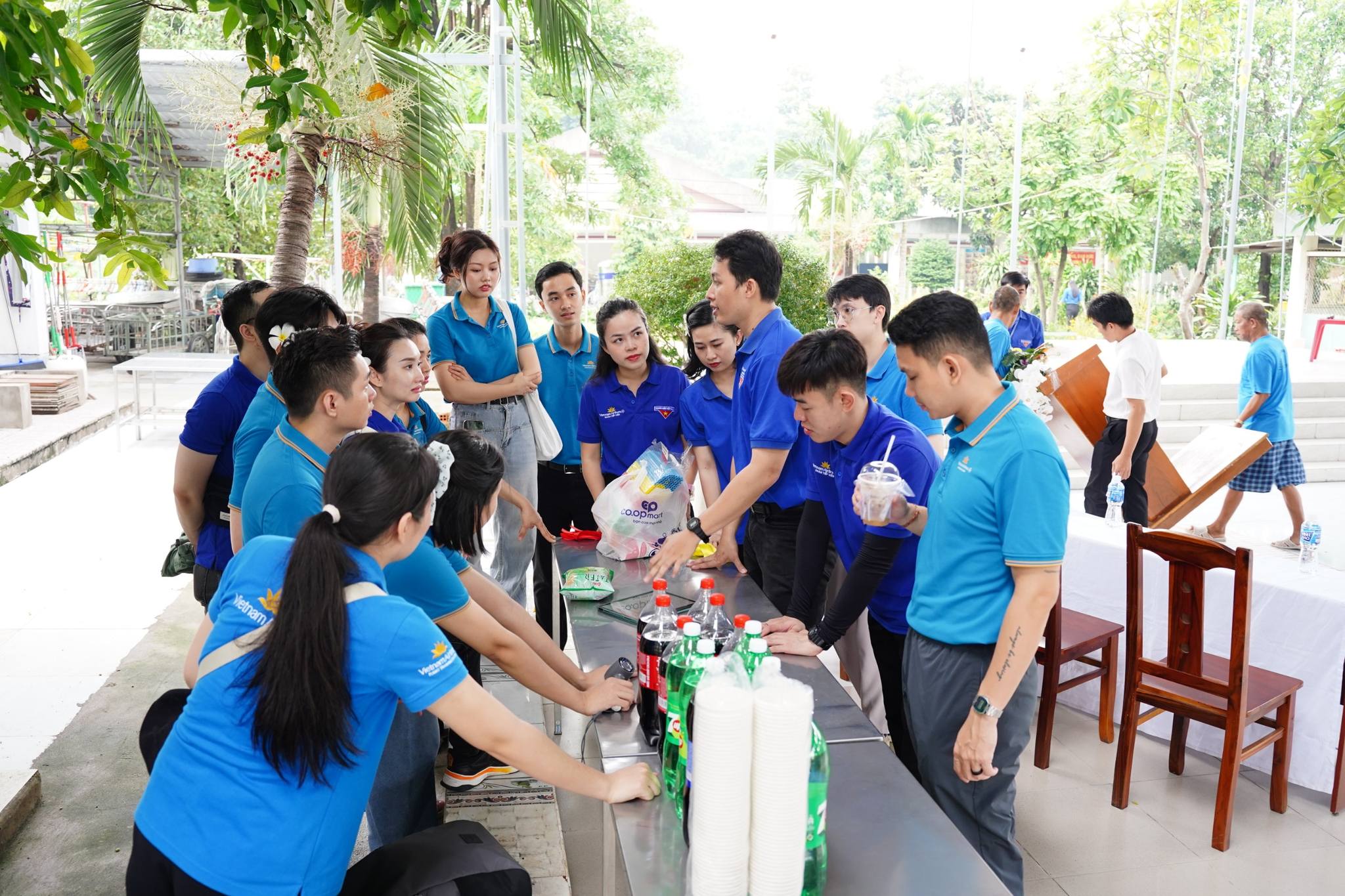 Đoàn Thanh niên VNA thực hiện chương trình “Trao gửi nghĩa tình, lan tỏa yêu thương”