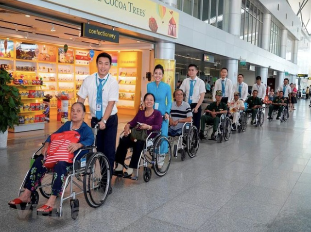 Sự quan tâm chu đáo của Vietnam Airlines dành cho những hành khách đặc biệt