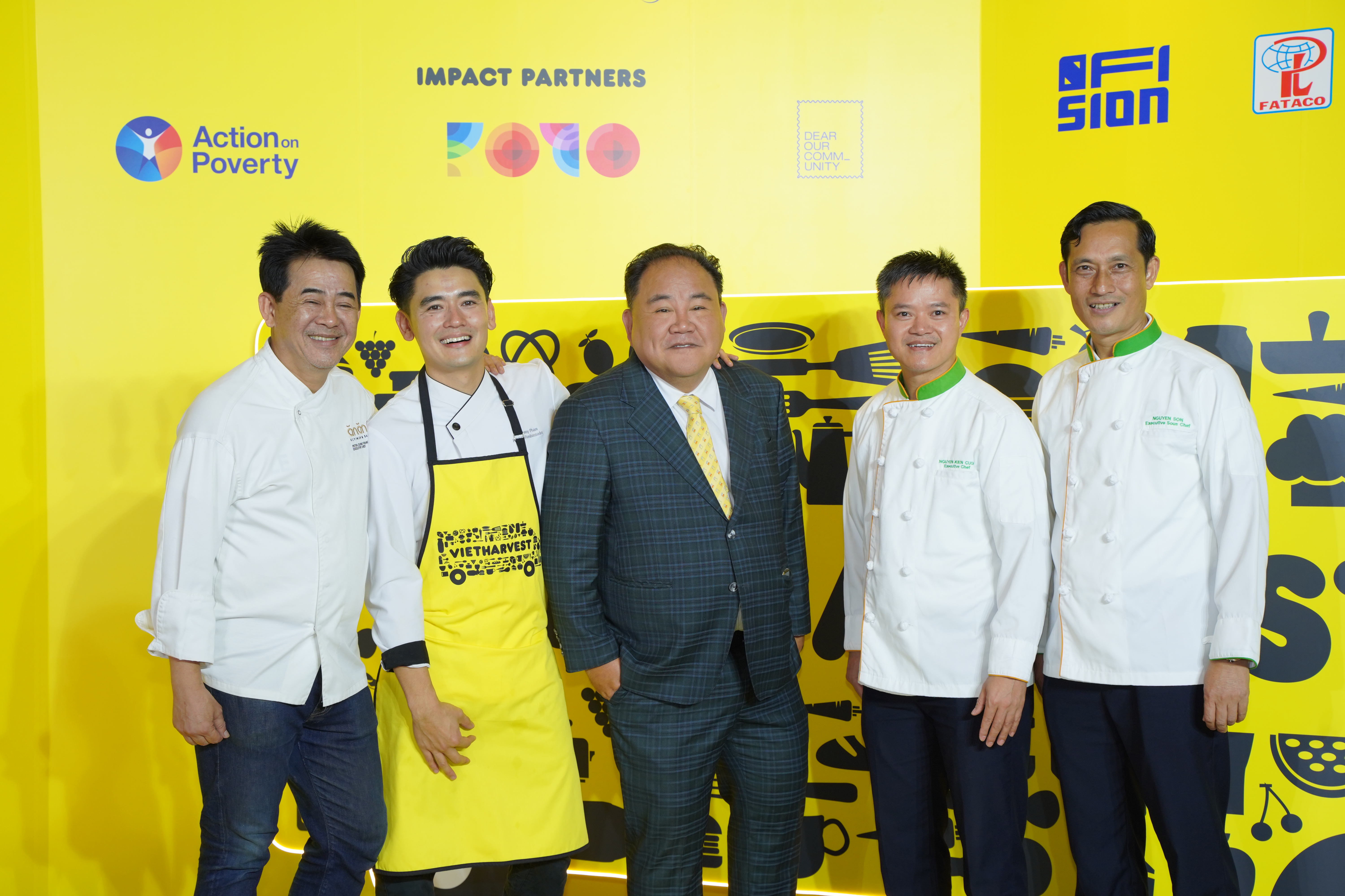Vietnam Airlines đồng hành cùng VietHarvest CEO Cook Off 2024