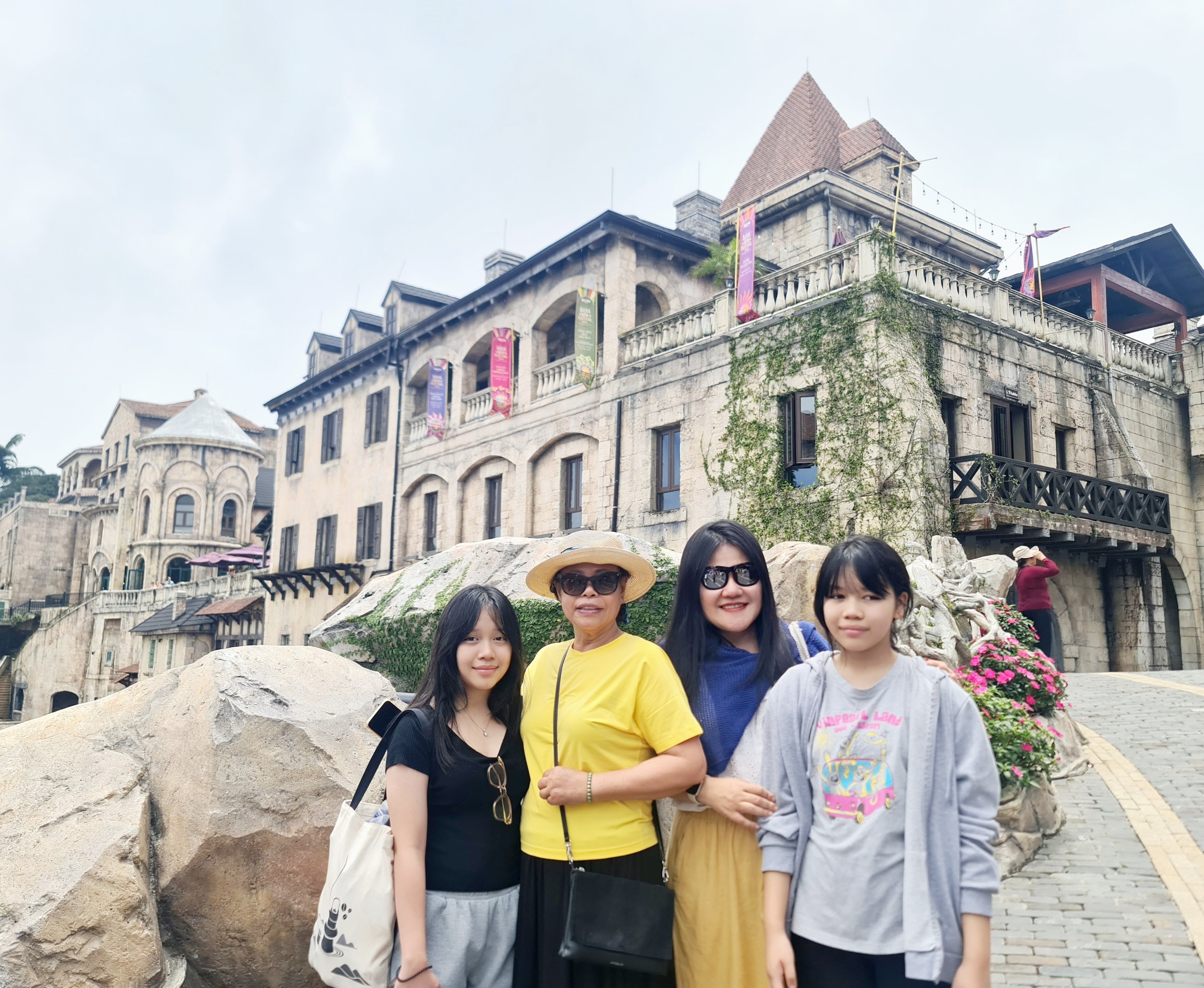 Hành trình khám phá Đà Nẵng 3N2D của chủ nhân “Cánh Sen Vàng Tỏa Sáng”