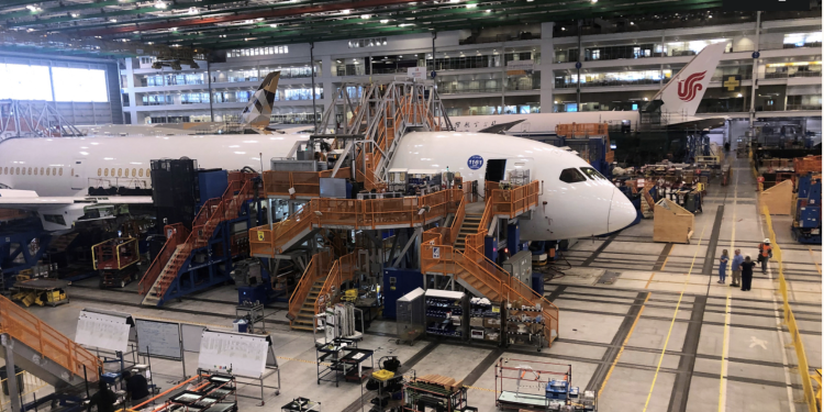 Đề nghị Boeing nghiên cứu đầu tư nhà máy linh kiện ở Việt Nam