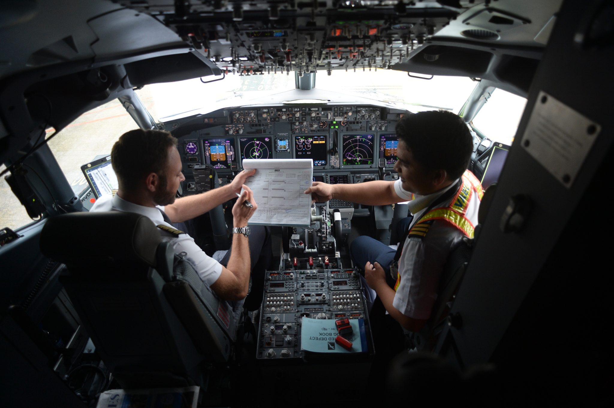 [Quanh chúng ta] P.ATCL khai thác Mặt đất: “Phần sống” quyết định trong mọi khâu, mọi tình huống