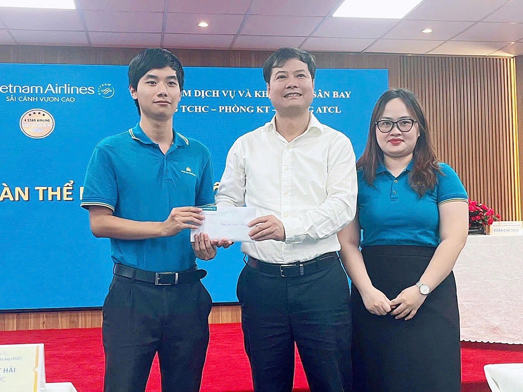 ASOC tổ chức chương trình “Cùng em bay tới cung trăng”