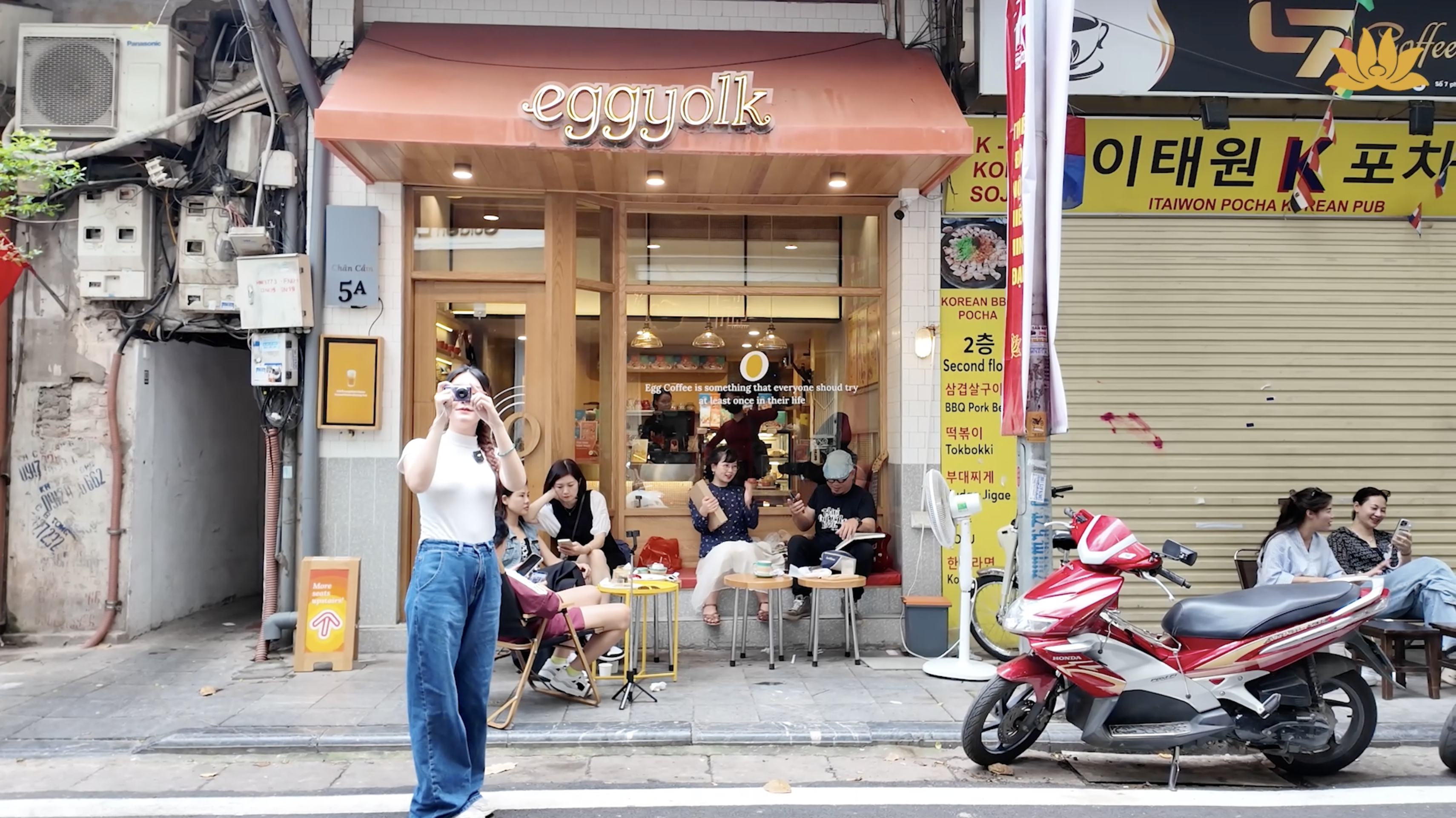 [VNA Where] 24h ở Hà Nội vào mùa thu nên ăn gì, chơi gì?