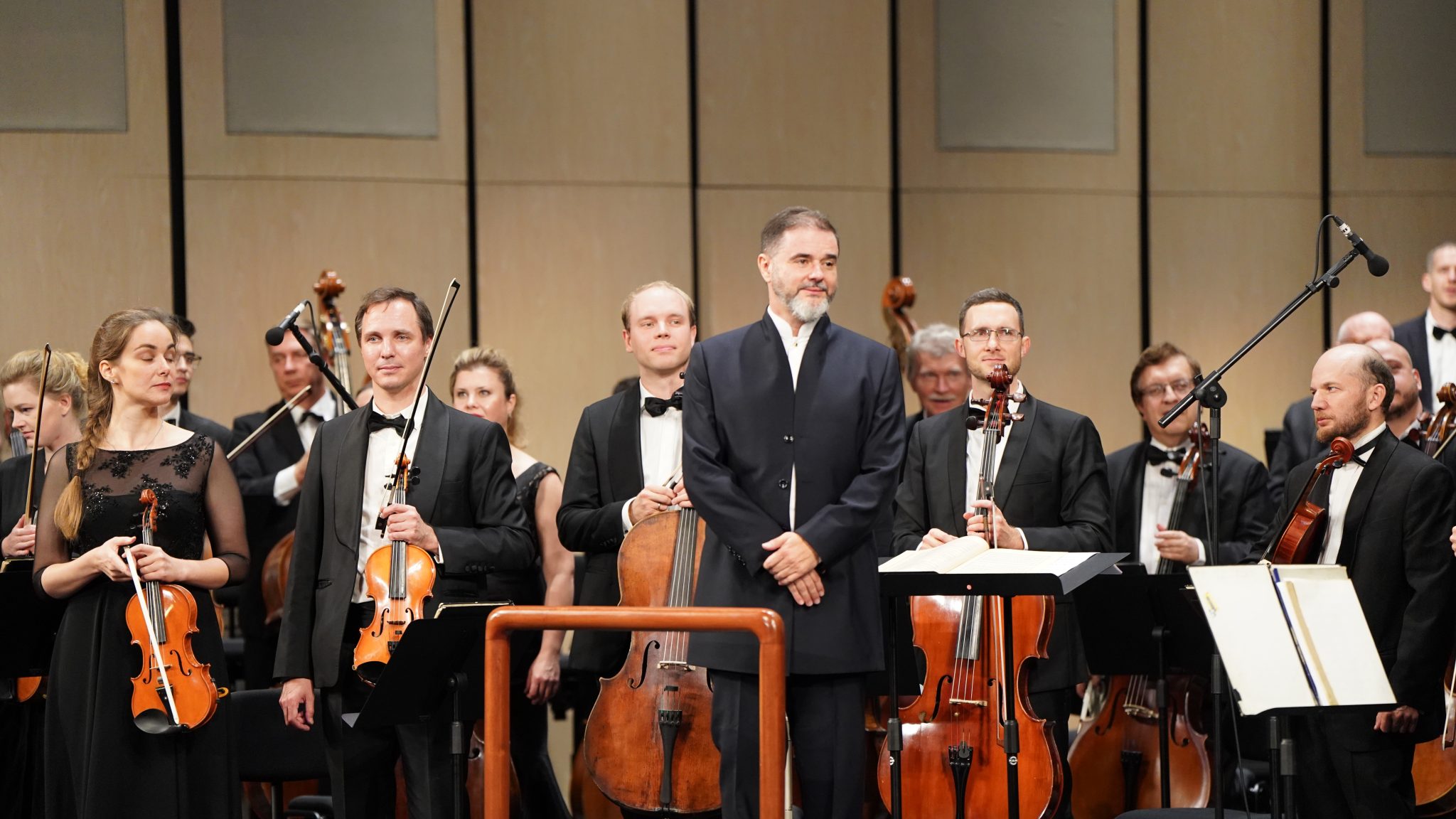 [VNA What] Nhạc trưởng César Álvarez: VNA mang đến cho tôi cảm nhận rất khác biệt