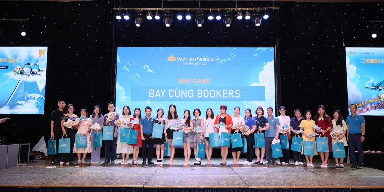Đại Hội Booker Vietnam Airlines 2024 tại Hà Nội: Dấu Ấn Rực Rỡ