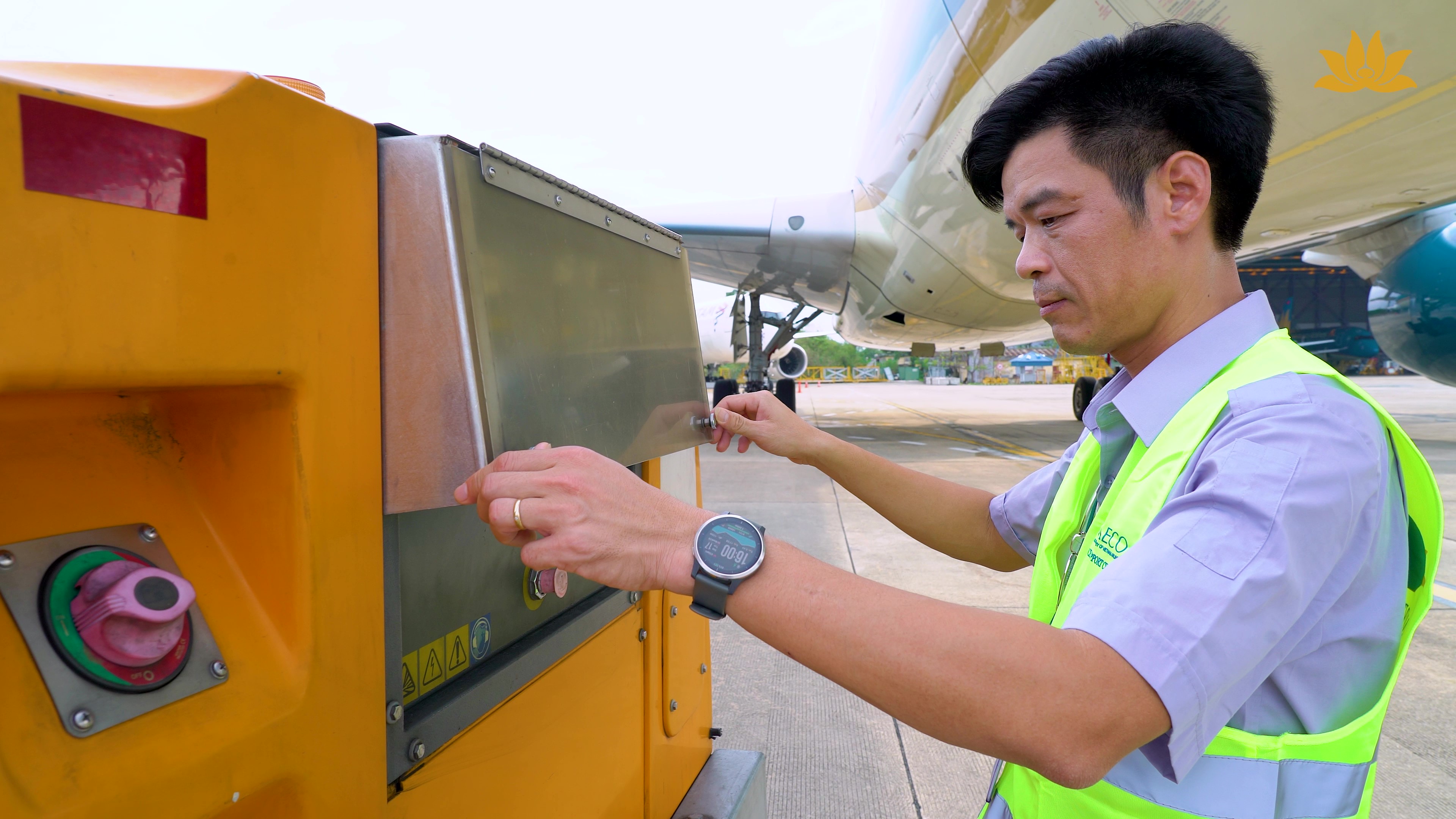 [VNA Who] Khám phá công việc kỹ sư Bảo dưỡng thiết bị tại VAECO