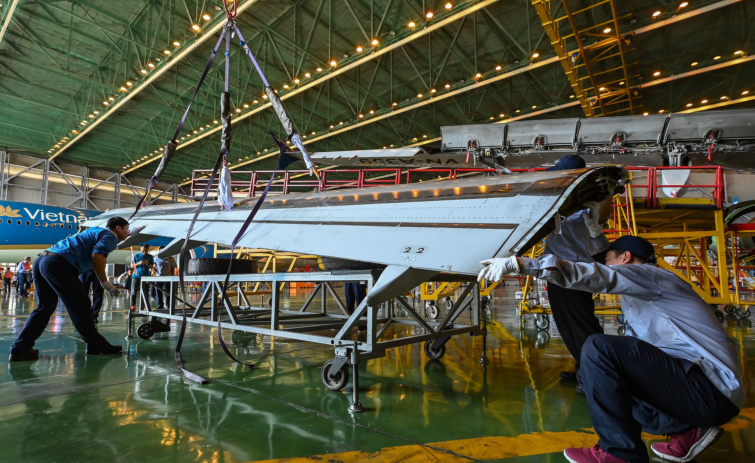 [VNA Why] Cánh máy bay được kiểm tra bảo dưỡng như thế nào?