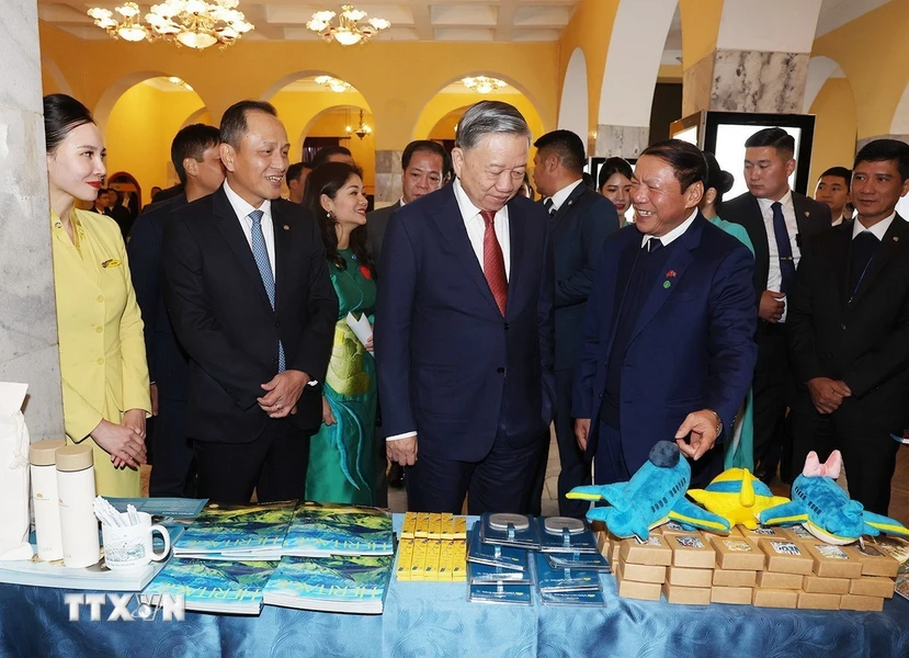 Vietnam Airlines quảng bá hình ảnh tại “Ngày Việt Nam tại Mông Cổ 2024”