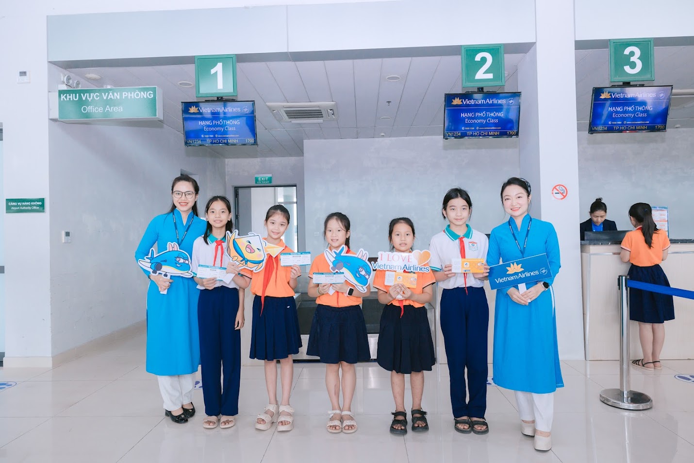 Chắp cánh ước mơ – Những “Đại sứ măng non” về văn hoá an toàn hàng không