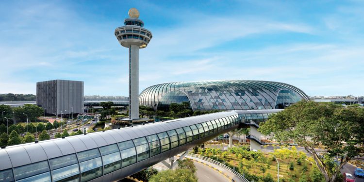 Aviation New  12/11: Sân bay Changi Singapore tăng phí đối với hành khách và các hãng hàng không trong 6 năm tới