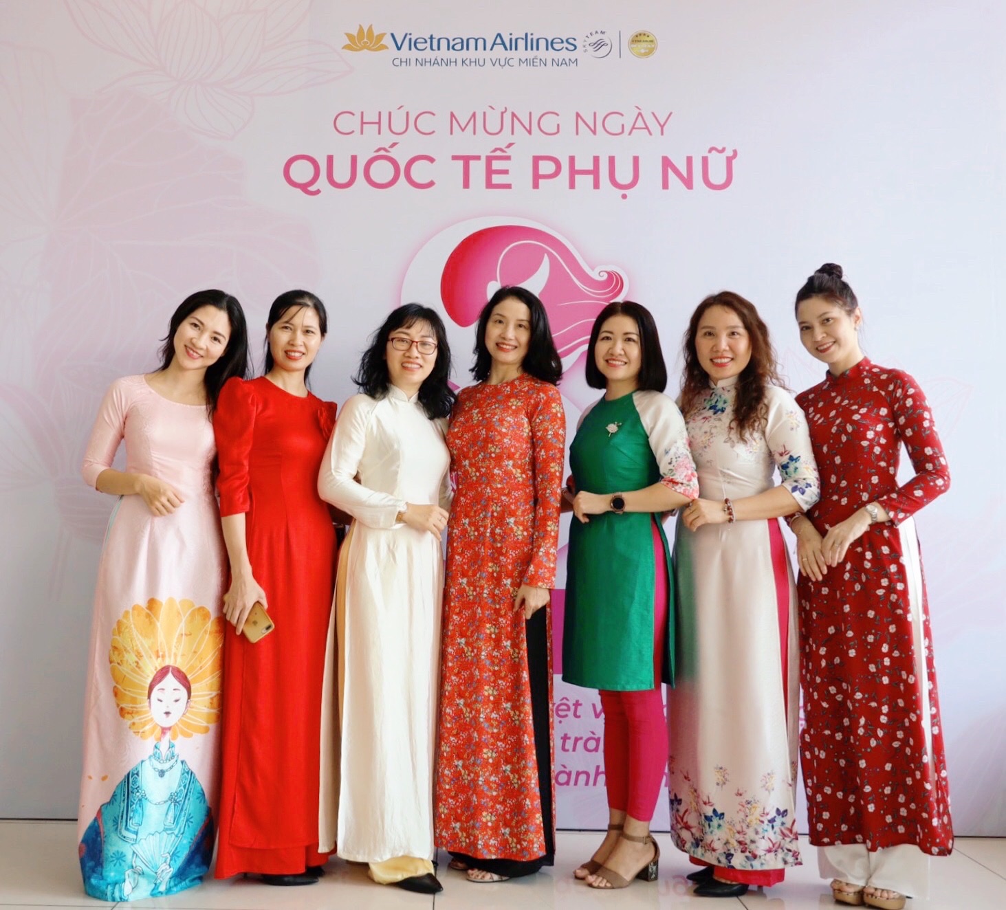 [Cánh Sen Truyền Lửa] Lặng thầm một đóa sen truyền lửa