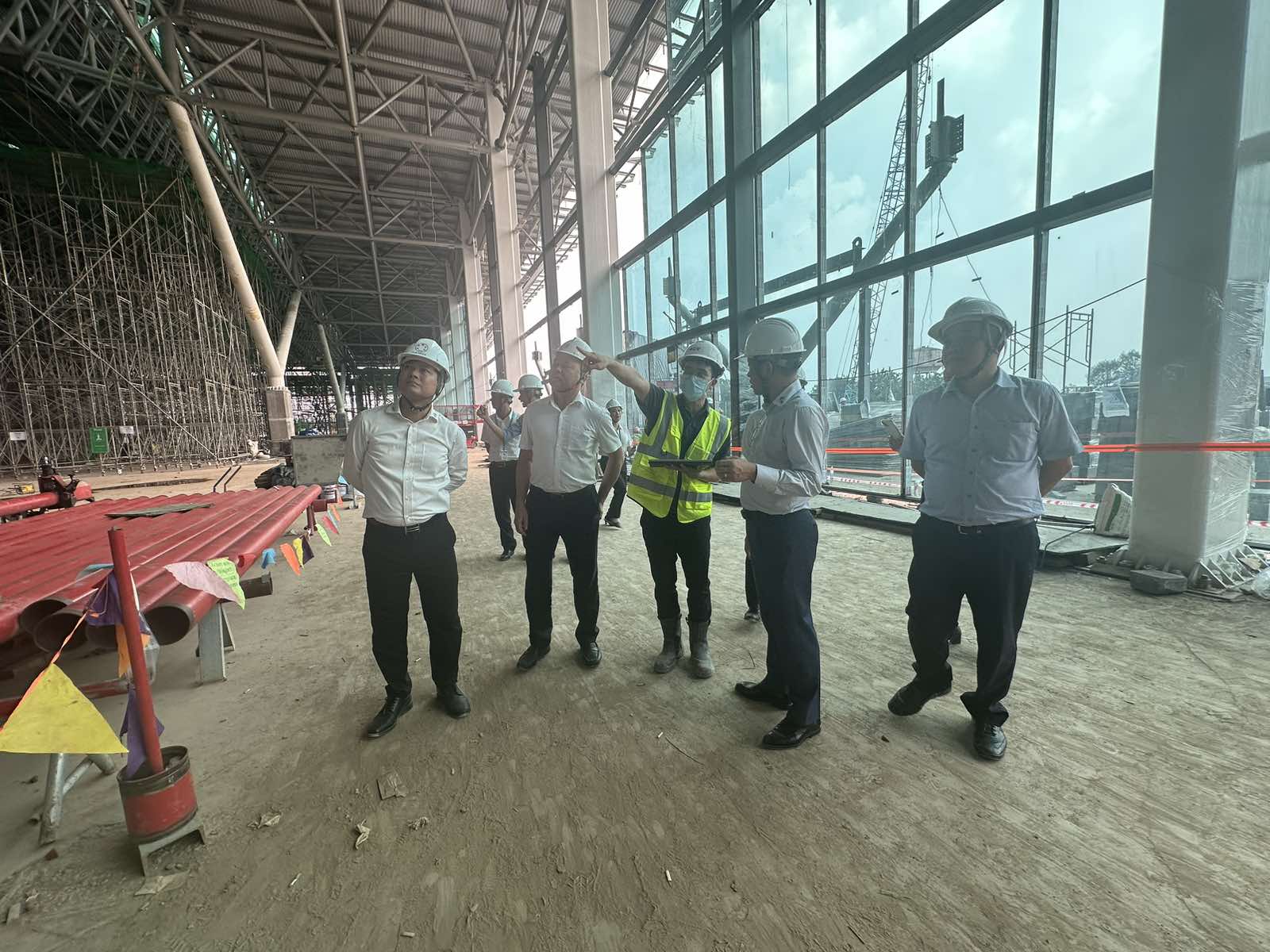 Vietnam Airlines khảo sát tiến độ xây dựng Nhà ga T3 Tân Sơn Nhất