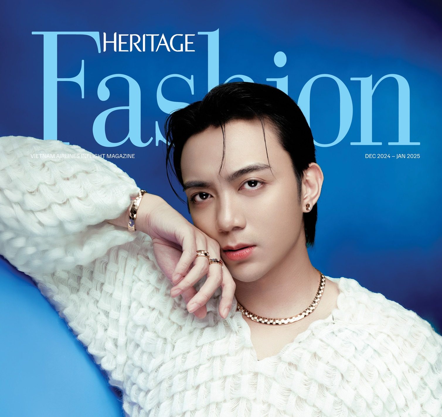 Soobin “gây sốt” khi xuất hiện trên bìa tạp chí Heritage Fashion