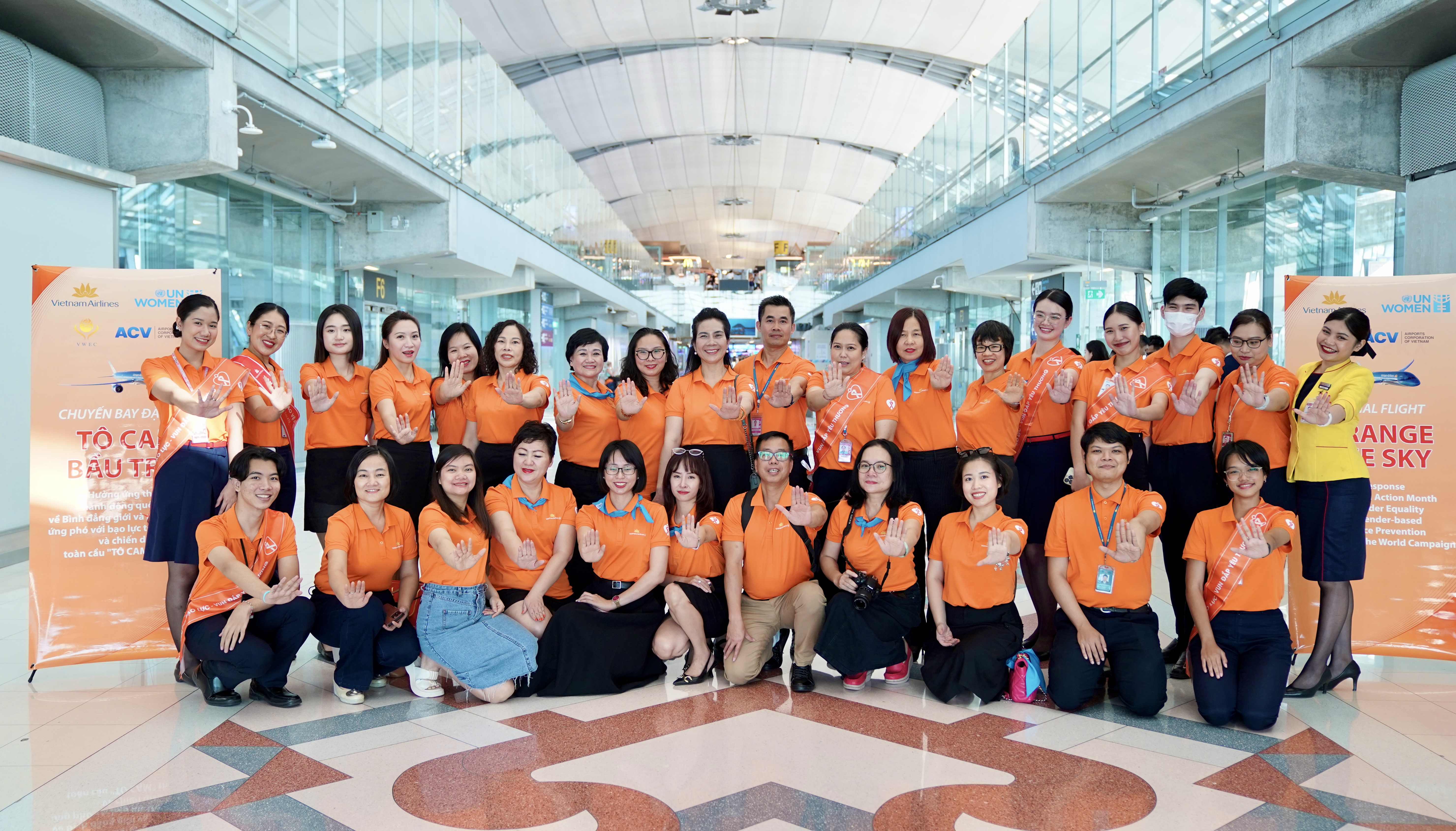 VNA tiếp tục sải cánh “Tô cam bầu trời” hành trình Hà Nội – Băng Cốc