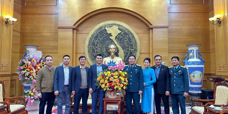 Ban CHQS TCT tri ân Quân đội Nhân dân Việt Nam nhân Kỷ niệm 80 năm thành lập