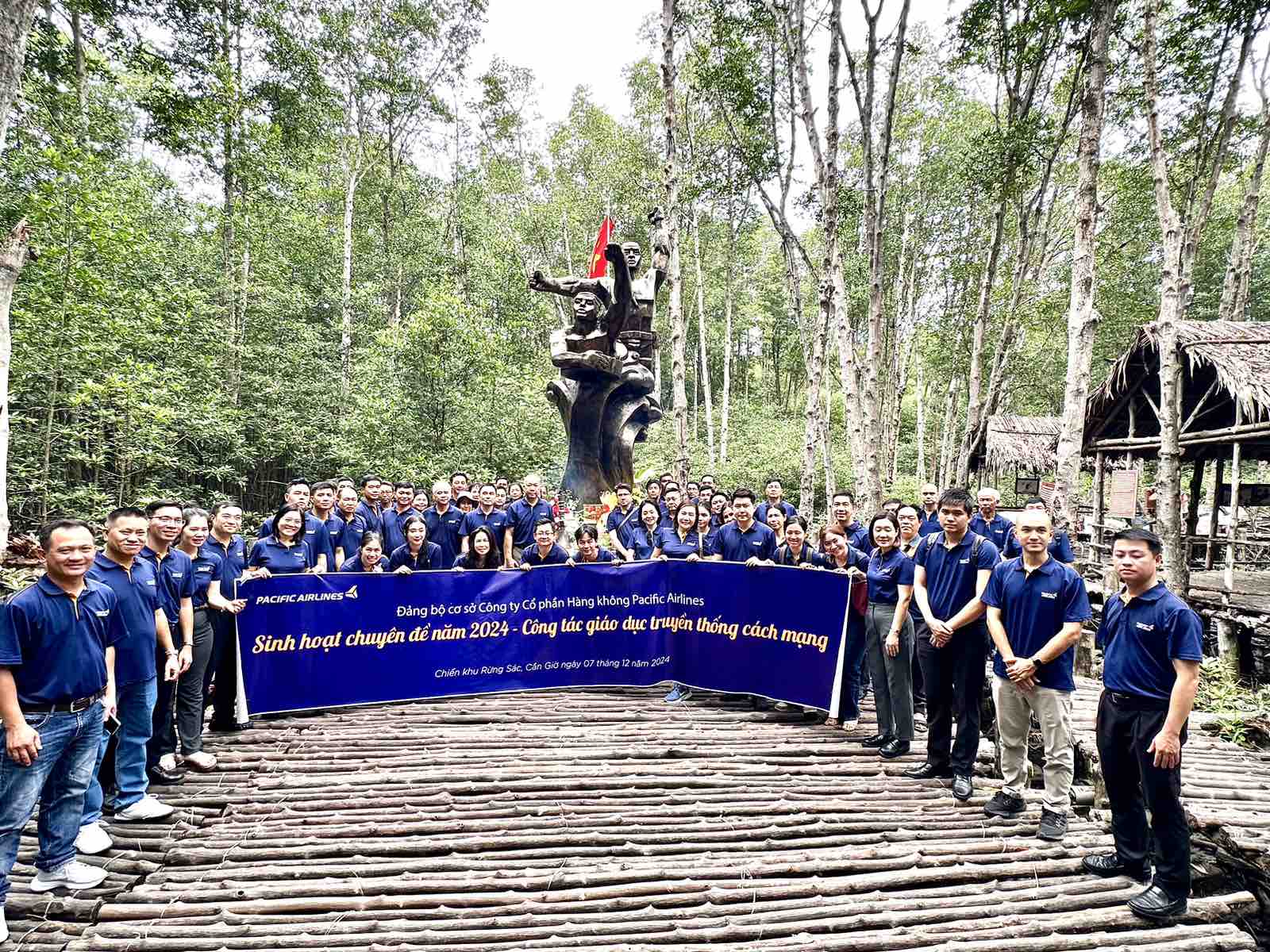Công tác giáo dục truyền thống cách mạng tại Pacific Airlines