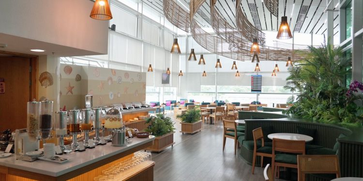 Vietnam Airlines khai trương phòng khách Bông Sen tại Phú Quốc