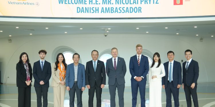 TGĐ Lê Hồng Hà tiếp Đại sứ đặc mệnh toàn quyền Vương quốc Đan Mạch