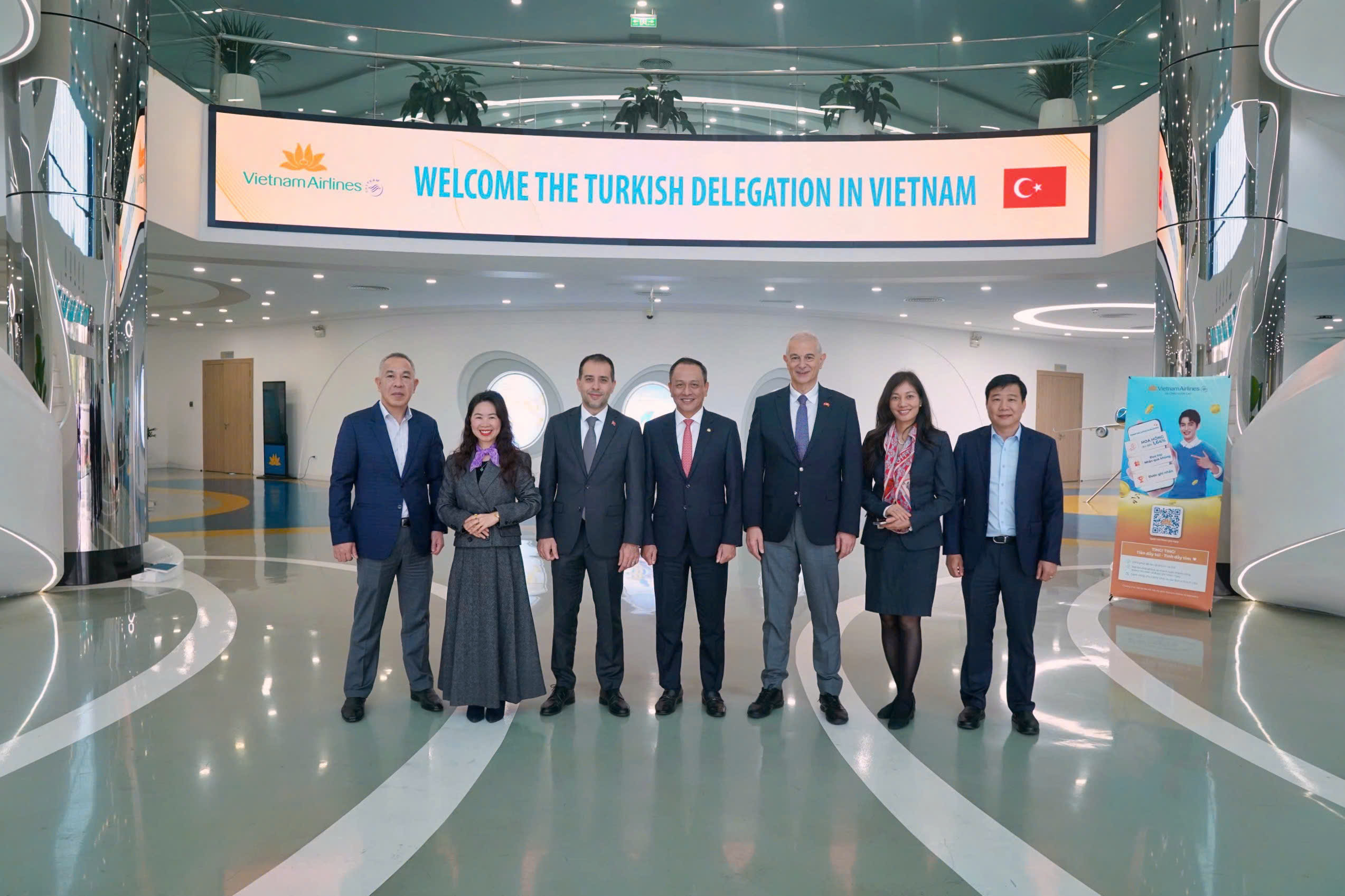 TGĐ Lê Hồng Hà tiếp đoàn Đại sứ Thổ Nhĩ Kỳ