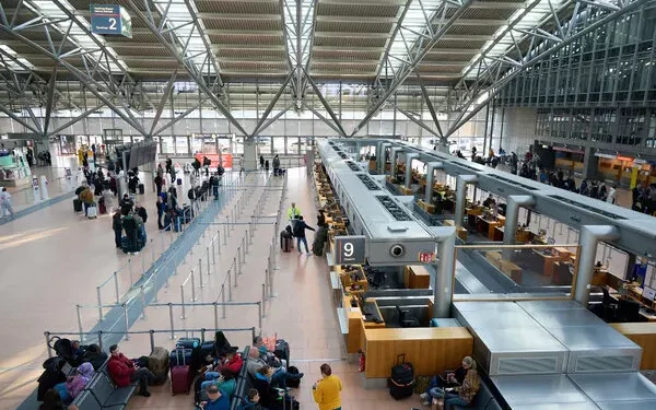 Aviation News 10/3: Đình công đe dọa ngành hàng không Đức