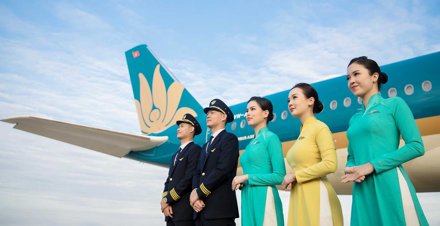 [30 năm cất cánh] Viết để tri ân, viết để tự hào cùng Vietnam Airlines