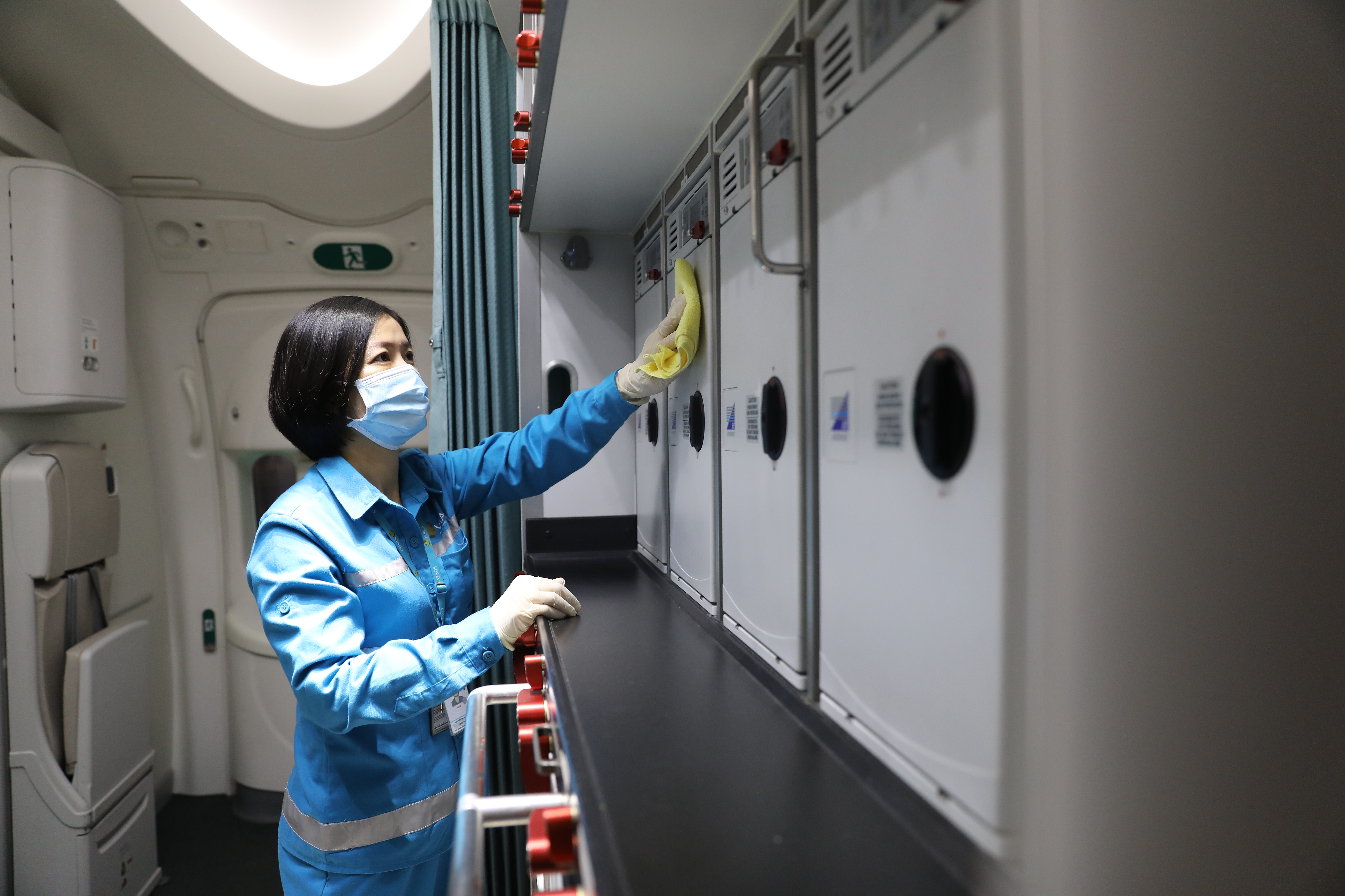 Tiêu chuẩn nghiêm ngặt trong công tác đảm bảo vệ sinh tàu bay