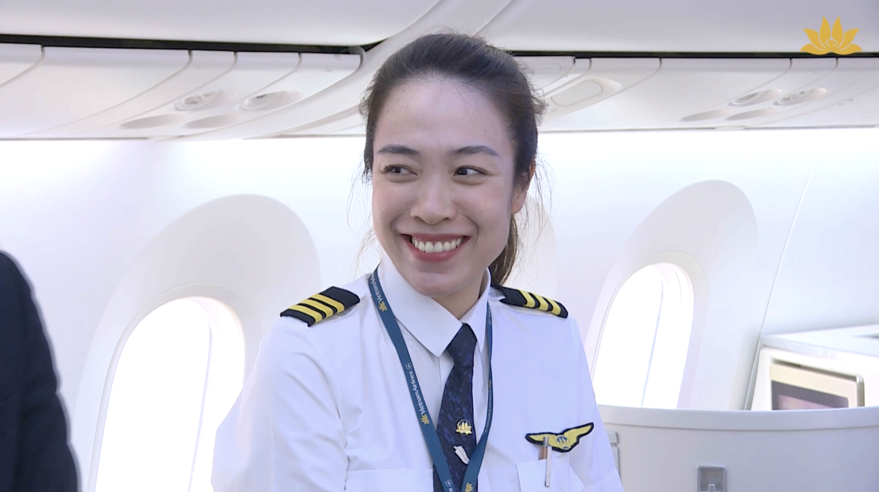 [VNA Who] Nữ cơ phó Boeing 787 chia sẻ về đam mê chinh phục bầu trời