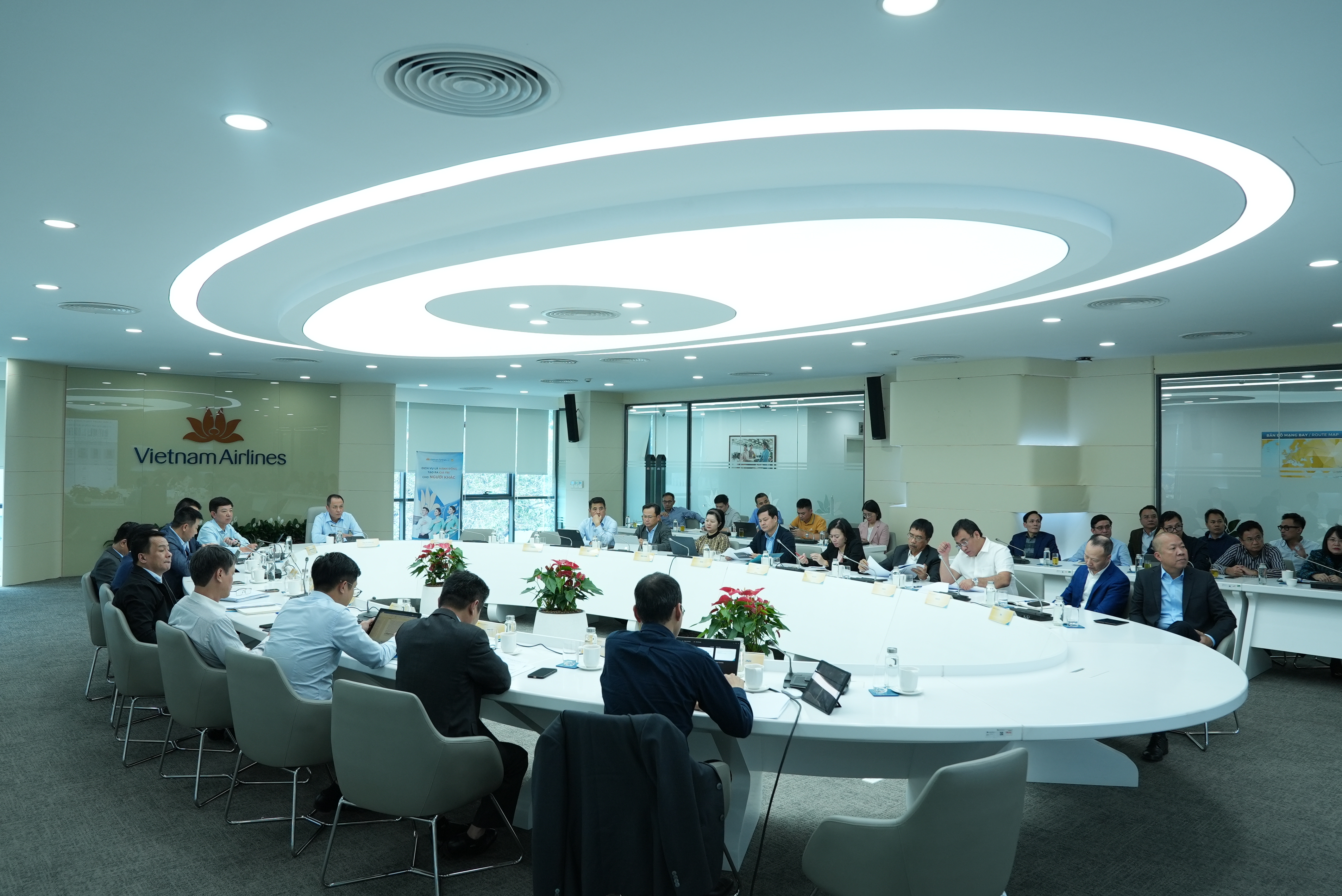 Họp Uỷ ban An toàn Vietnam Airlines và Công tác An ninh hàng không phiên số 01/2025