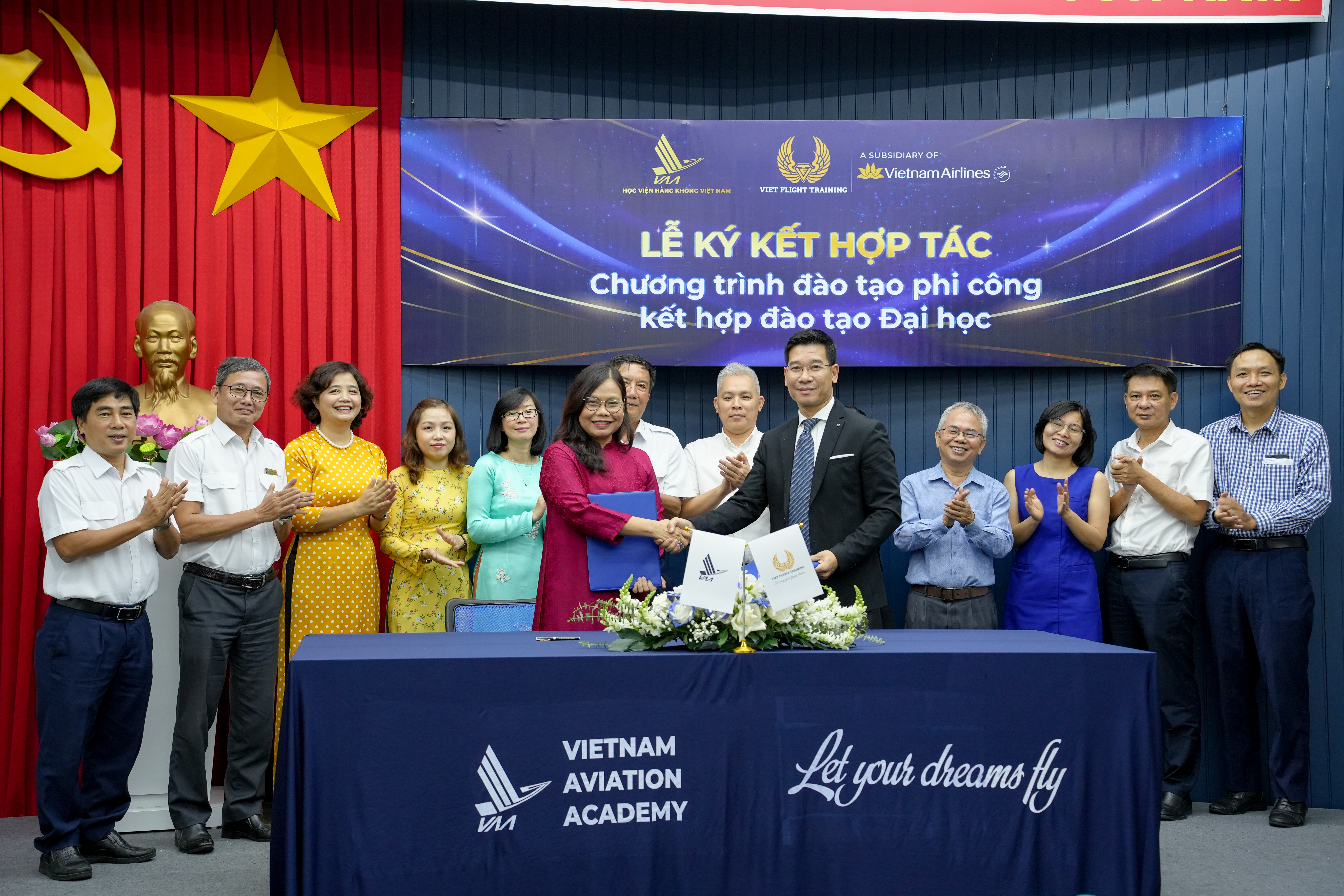 Trường phi công Bay Việt hợp tác với Học viện Hàng không Việt Nam