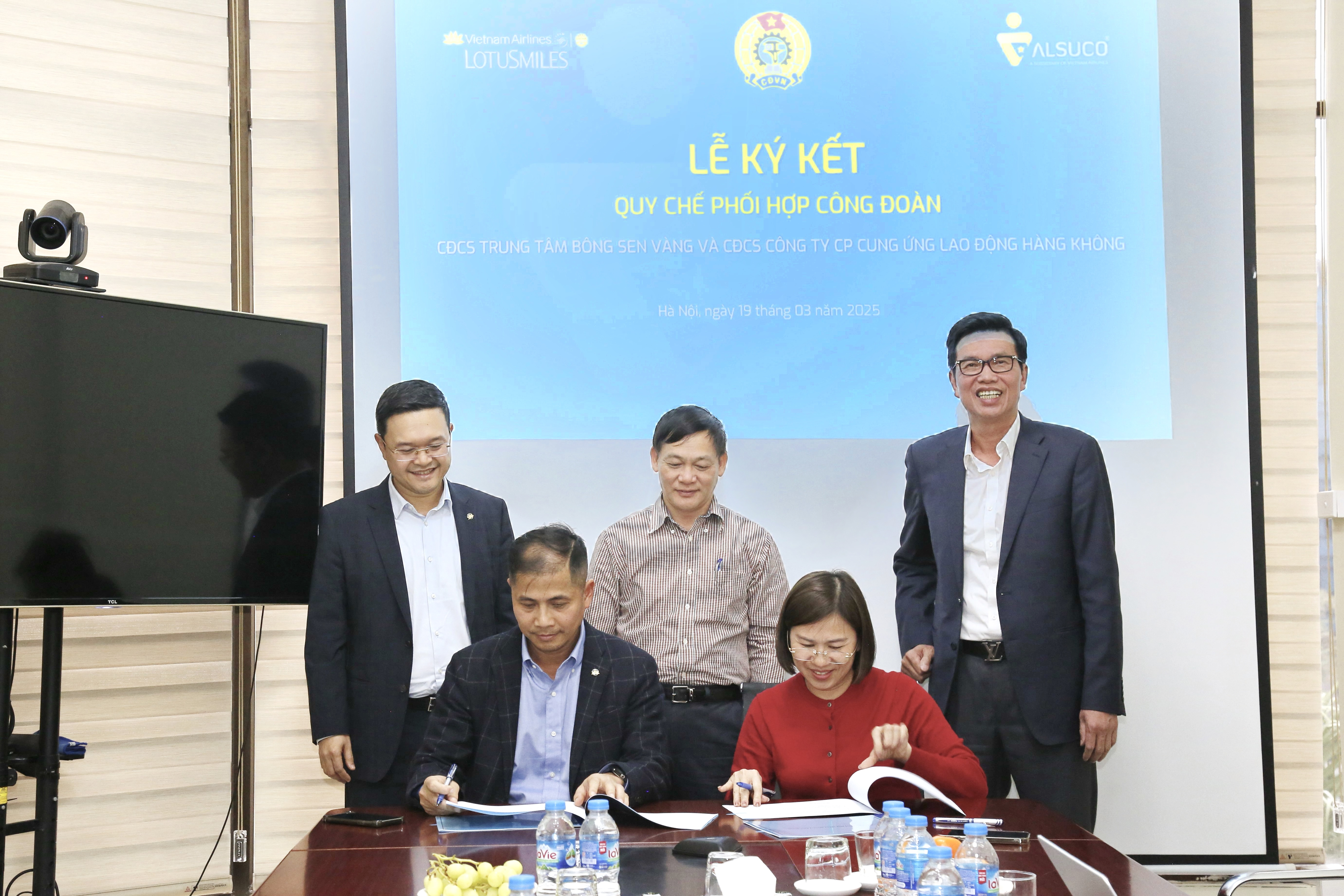 Trung tâm Bông Sen Vàng và ALSUCO ký kết quy chế phối hợp hoạt động công đoàn