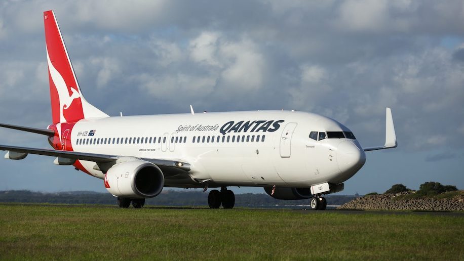 Aviation News 3/3: Qantas tân trang lại khoang hành khách Boeing 737-800